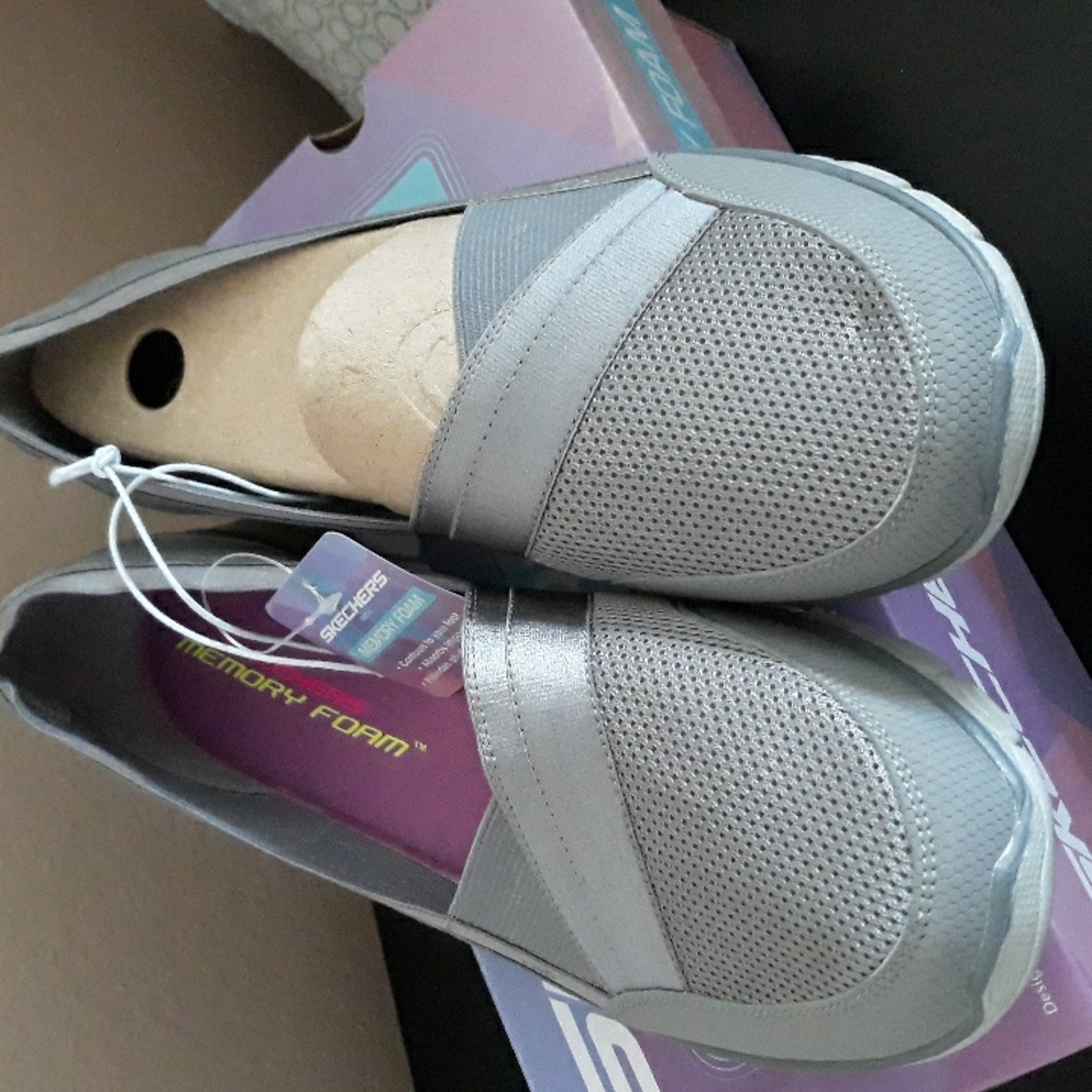 Skechers